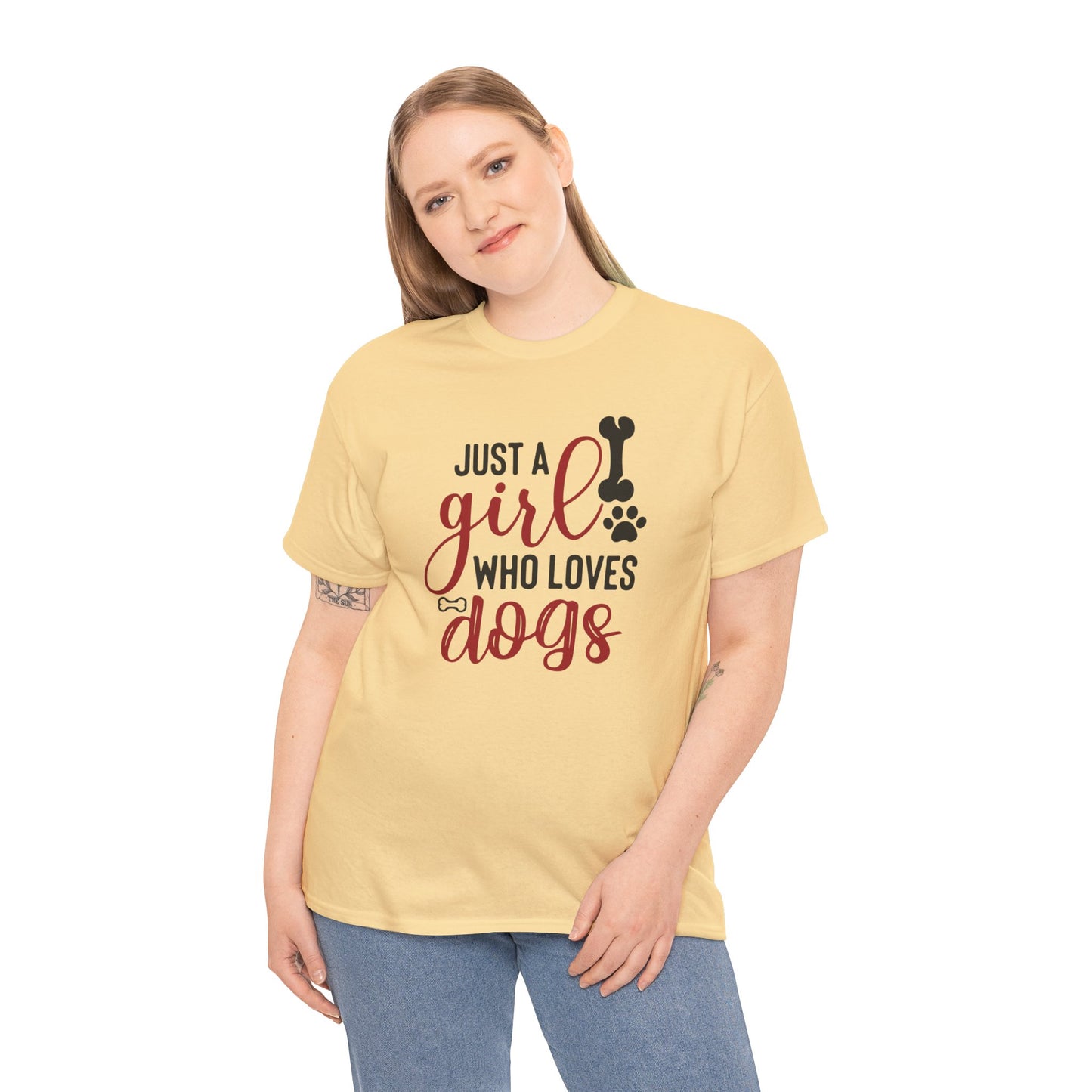 Just a Girl Who Loves Dogs, women Heavy Cotton Tee